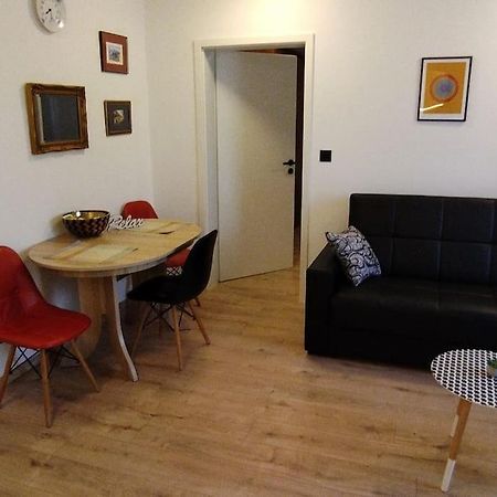 Cute Apartment Marla Art Close To Center PUY Eksteriør bilde